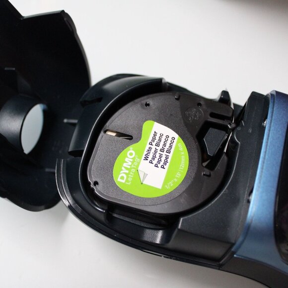 DYMO LetraTag 100H Label Maker Handheld Portable Label Printer LT-100H - Picture 10 of 11